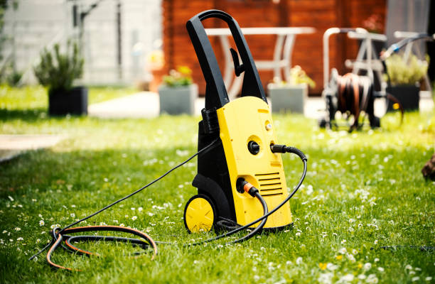Best Gutter Cleaning and Brightening in Shaw, MS